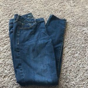 Mid- rise Old Navy jeans